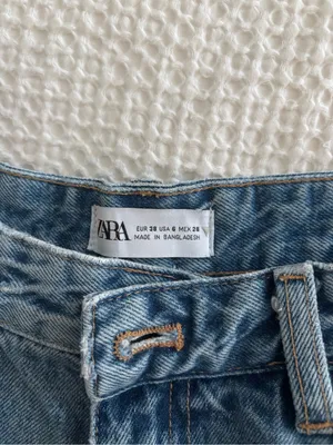 Zara medium Blue High-Rise Distressed Straight Jeans thumbnail 3