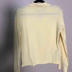 Butter Yellow‎ 3/4 button up Long Sleeve Henley Summer Top size Medium timeless thumbnail 4