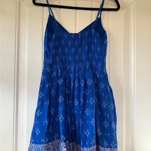 Abercrombie Fitch Blue White Geometric Print Smocked Back Sundress M‎ thumbnail 5