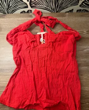 Princess Polly Red Halter Top thumbnail 1
