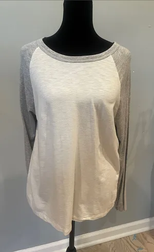 Aero simple white and grey baseball long sleeve tee medium Gray thumbnail 1
