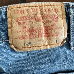 Vintage Levis 525 Jeans Nouveau Low Bootcut Y2K 2000s Medium Wash‎ Size 8M thumbnail 7