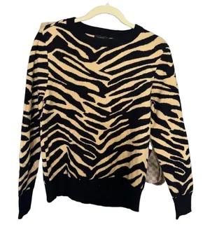 HALOGEN Sweater‎ Womens Size S Black Beige Zebra Print Crew Neck Animal Chic thumbnail 1