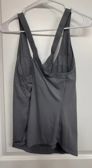 Halara Gray Crisscross Back Athletic Tank Built In Bra Women’s Medium thumbnail 4