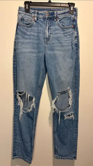American Eagle Strigid Mom Jean Distressed Destroyed Knees Size 2 Regular thumbnail 1