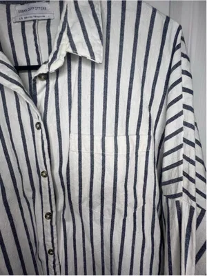 Urban Outfitters Blue And White Striped Long Sleeve Button Down Shirt W/ Pocket thumbnail 5