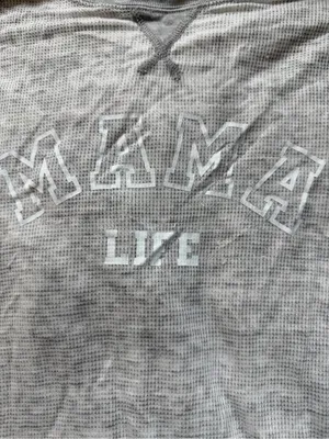 Mama Life Gray Waffle Knit Thermal Top Size M Lightweight thumbnail 2