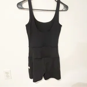 Vuori Size XS Black Seamless One‎ Piece Shorts Romper Jumpsuit thumbnail 5