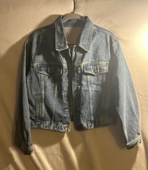 Liz Claiborne Womens Medium Wash Denim Jacket Blue Cotton Button Up Size M thumbnail 1