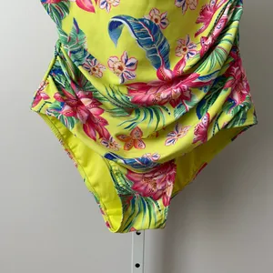 Caribbean Joe L Yellow One Piece‎ Swimsuit Floral Tropical Ruched Swimwear thumbnail 3