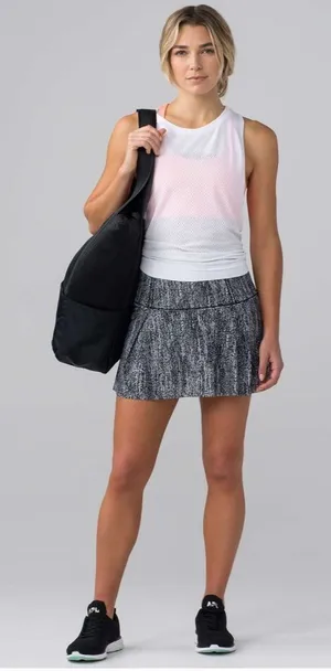Lululemon Lost in Pace Skirt Air Time White Black Size 6 Rare thumbnail 1