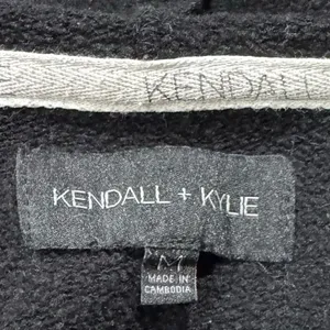 Kendall + Kylie Black Cropped Hoodie Sweatshirt Women’s Medium thumbnail 2