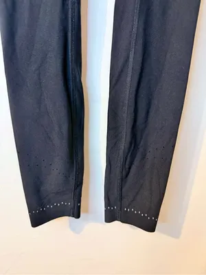 Lululemon Black High Rise Leggings Size 4 27” Inseam Zip Pocket thumbnail 4