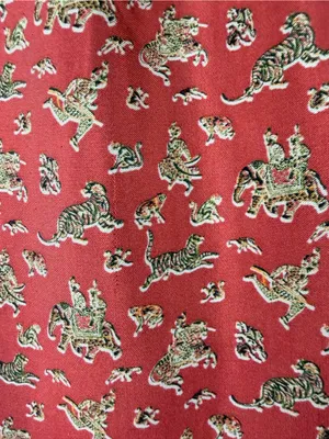 Vintage Harold’s 90s Asian motif elephants lions red silk blend skirt size 2 thumbnail 3