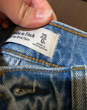 Abercrombie Kick Flare Jeans thumbnail 4