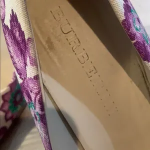 - Was $100 now $60 Burberry floral purple 4 inch heel leather sole 40.5 or… thumbnail 9