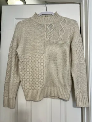 American Eagle White Sweater XS thumbnail 1