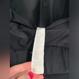 Fabletics Black Athletic Shorts XL thumbnail 4