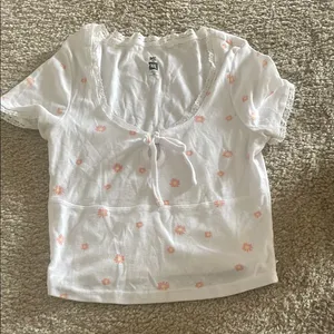 PacSun White and Pink Floral Crop Top thumbnail 1