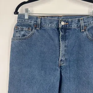 Vintage Levi's 550 Women's Relaxed Fit Tapered Leg Jeans Blue Denim‎ Size 12 thumbnail 5