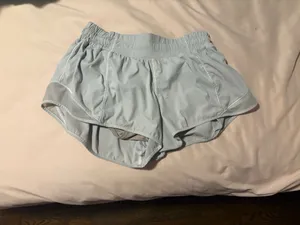 Lululemon Shorts Hotty Hot White thumbnail 3