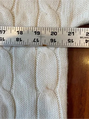 SO Cable Knit Cropped Boxy Sweater Women's Lg Cream V-Neck Winter Holiday Fall thumbnail 5