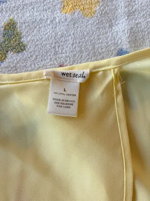 Wet Seal | Pale Yellow Satin Boxy Backless Crop Top | L thumbnail 4