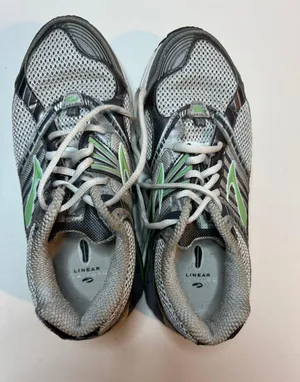 Womens Ariel MOGO Size 10 Running Shoes thumbnail 3