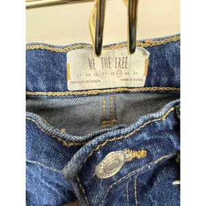 We the Free Stella Distressd High Waisted Denim Slim Jeans - Size - 29 thumbnail 4