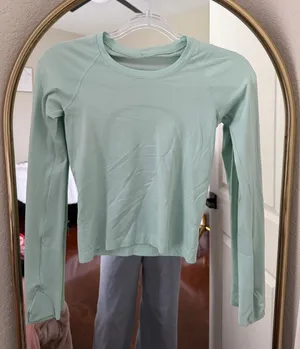 Lululemon Long Sleeve Shirt thumbnail 1