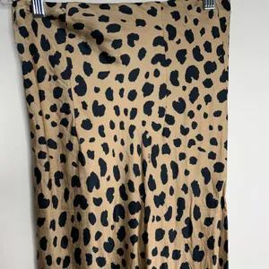Realisation The Naomi Wild Things Skirt in Tan and Black Small Leopard Womens XS thumbnail 7