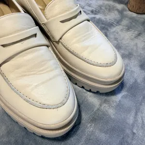 Patina Zoe Portland Leather Co‎ Chunky Loafers Women 11 Lug Sole Bone White thumbnail 8