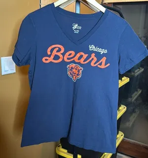GIII Apparel Group Navy Blue Chicago Bears 100% Cotton Tee Size XL thumbnail 1