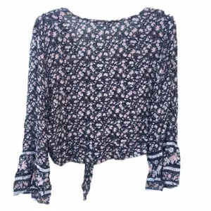 American Eagle Boho Floral Bell Sleeve Blouse Size Medium thumbnail 2