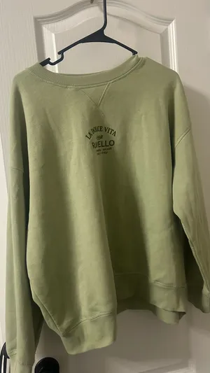 H&M green crewneck thumbnail 2