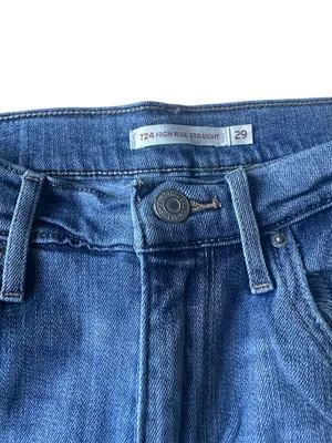 Levi’s medium-wash, high-waisted distressed straight-leg jeans thumbnail 4