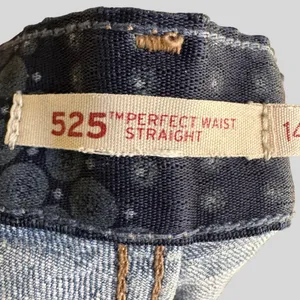 Levi Strauss & Co 525 Women's Perfect Waist Straight Leg Jeans Denim Size 14 thumbnail 8