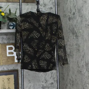 NWT DKNY 3/4-Sleeve Printed Mesh V-Neck Top P33HVRIS XS Black Pecan Brown thumbnail 3