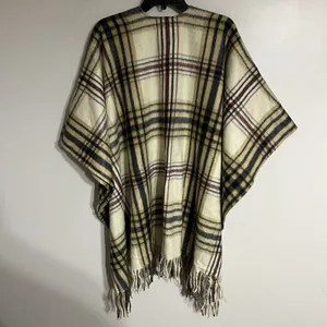 Woolrich Woman's Blanket Wrap Shawl Poncho One Size Multicolored Plaid‎ Fringe thumbnail 6