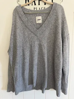 Aerie Oversized V-Neck Lightweight Sweater - Light Gray thumbnail 2