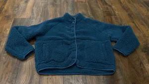 Dip Women’s Blue Fuzzy Sherpa Fleece Jacket, Snap Closure, Size Large thumbnail 2