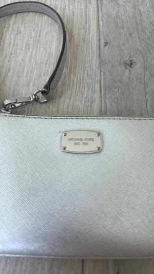 Michael Kors Wristlet thumbnail 5