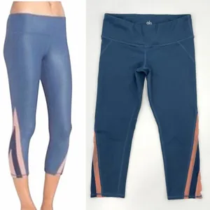 ALO Yoga Leggings Blue‎ Pink Mesh Chevron Sheer Stripes Cropped Capri Size Small thumbnail 2