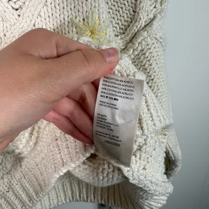 Free People Ivory Cable Knit Fisherman Floral Embroidered Cropped Sweater XL thumbnail 5