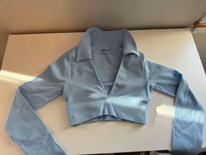 Blue ribbed long sleeve crop top- NWT thumbnail 2