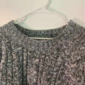 John + Jenn‎ Revolve Women's Size Large Oversized Sweater Crewneck Spanish Villa thumbnail 7