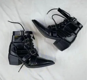 Boots Black Size 7 thumbnail 1