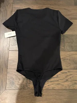 New With Tags Spanx Smooth Jersey Short Sleeve Crew Bodysuit Sz XS thumbnail 7