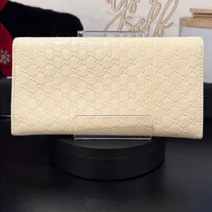 ‼️SALE‼️ Gucci Cream/Off White Mini Guccisima Embossed Leather Wallet thumbnail 7