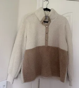Calvin Klein Sherpa Pullover thumbnail 1